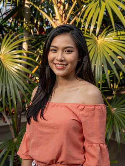 Bow Siriporn, 24, Miami, FL - Asian woman seeking genuine connection